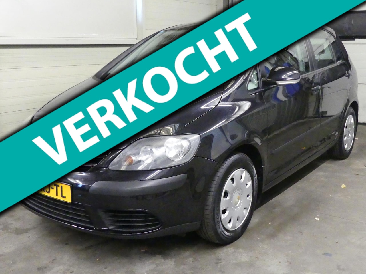 Volkswagen Golf Plus - 1.6 FSI Turijn - Airco - Mooie auto! - Trekhaak - AutoWereld.nl
