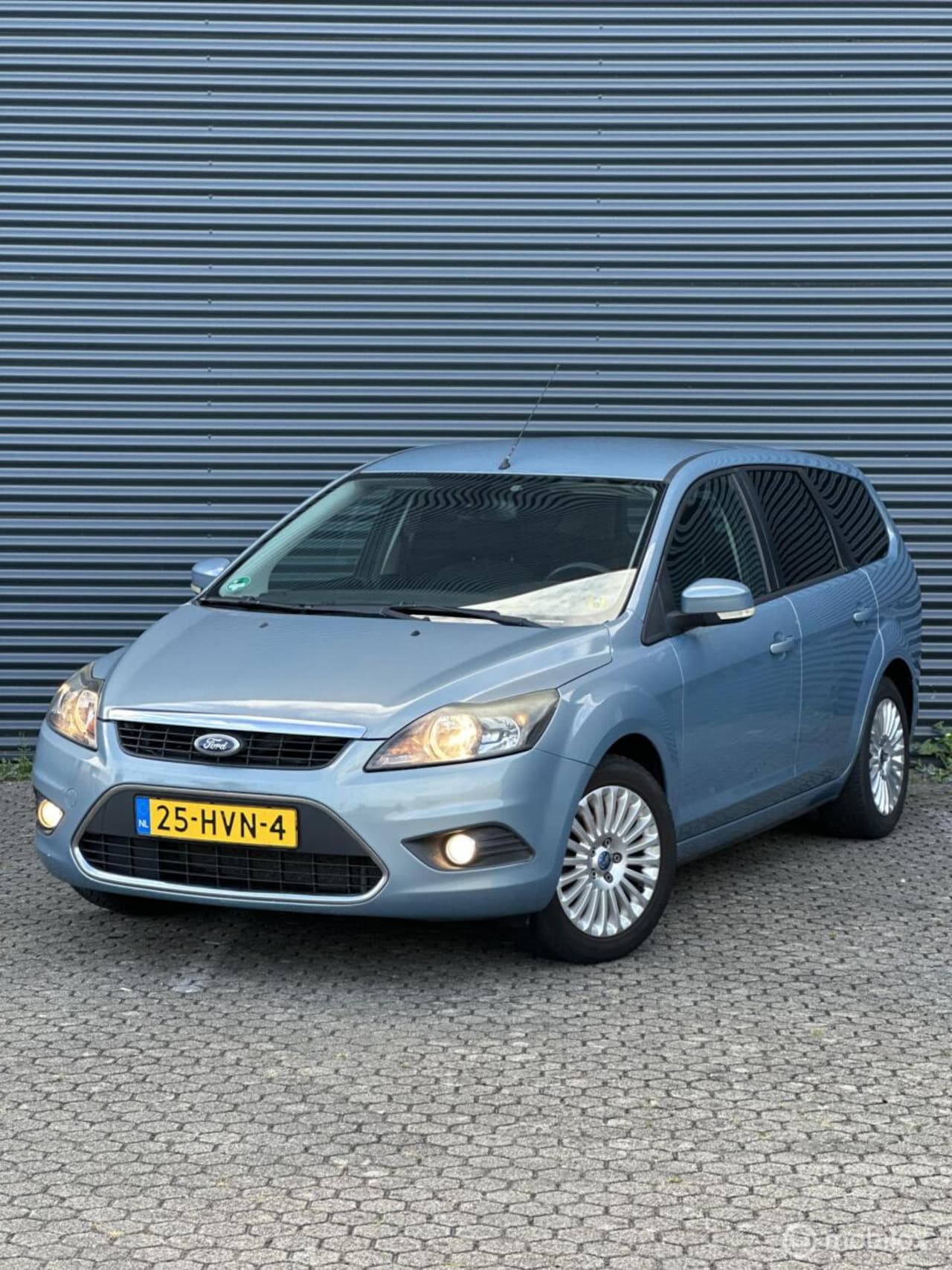 Ford Focus Wagon - 1.6 Titanium 1.6 Titanium - AutoWereld.nl