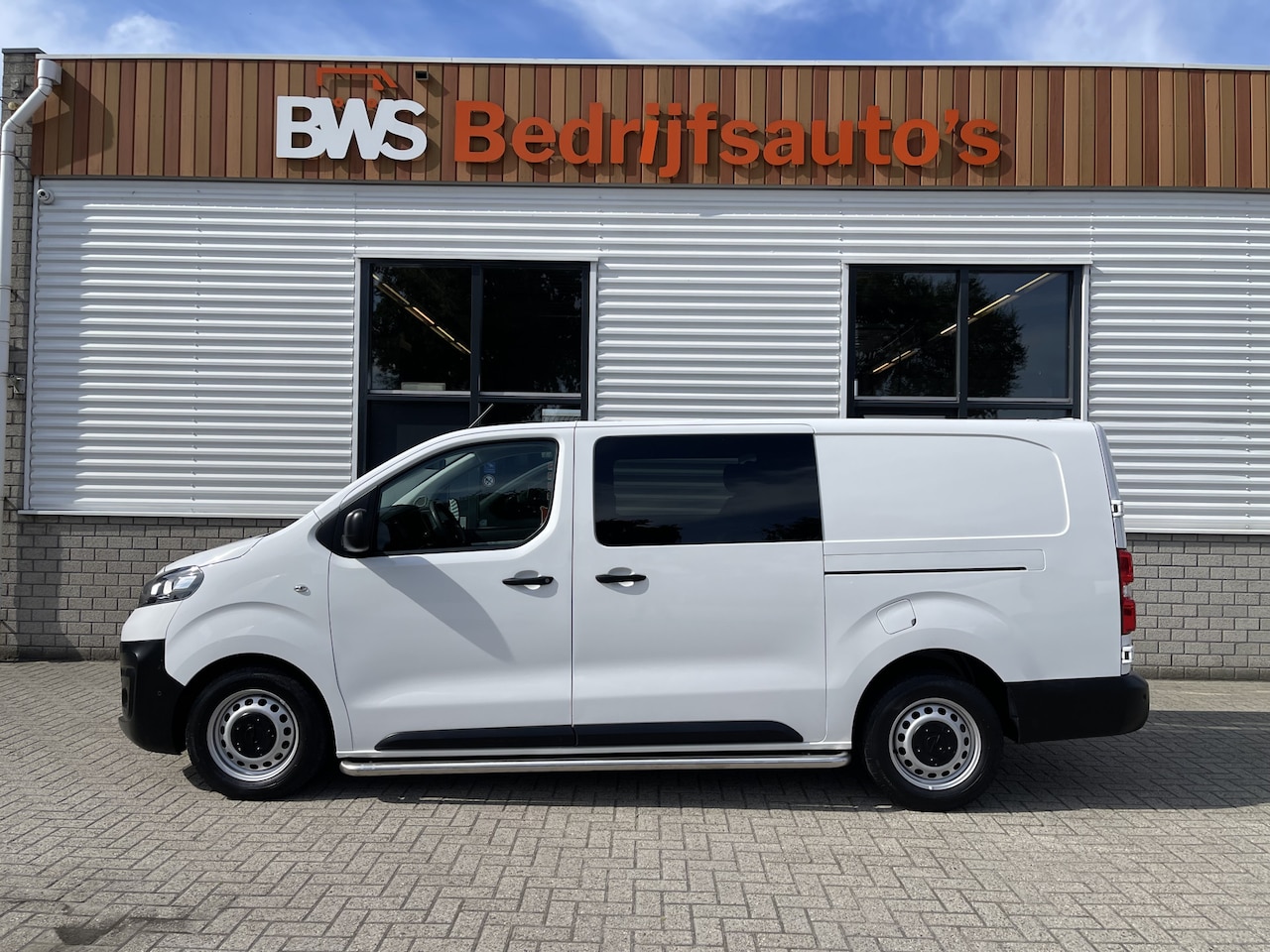 Opel Vivaro - 2.0 CDTI 122pk L3H1 DC 6 persoons Edition / vaste prijs rijklaar € 20.950 ex btw / lease v - AutoWereld.nl
