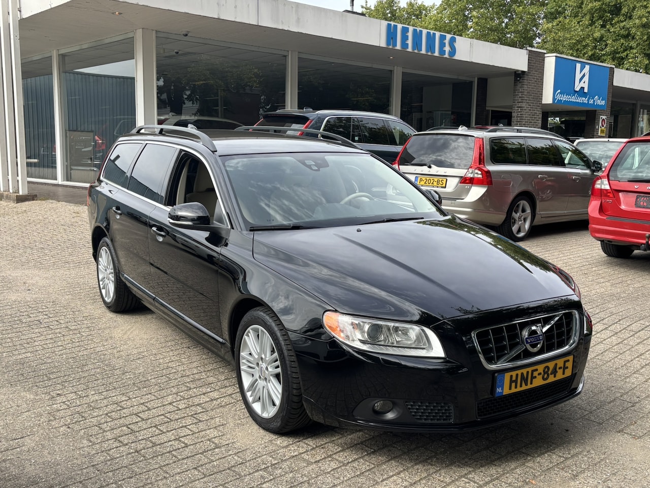 Volvo V70 - 2.5T 231pk Aut 5 Cilinder Momentum Model '12 - AutoWereld.nl