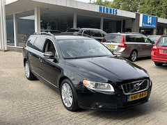 Volvo V70 - 2.5T 231pk Aut 5 Cilinder Momentum Model '12