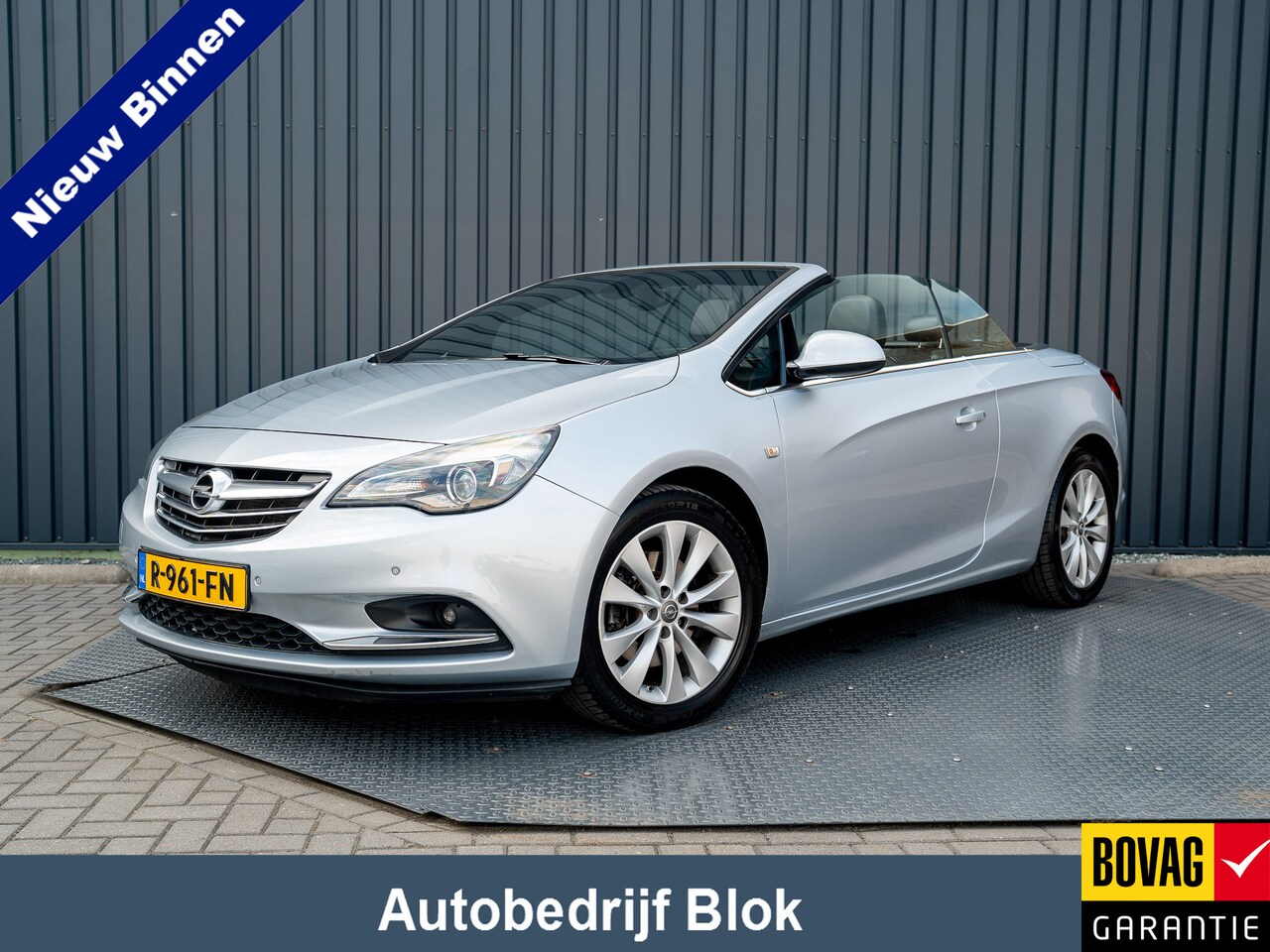 Opel Cascada - 1.6 Turbo 170Pk Aut. Innovation | Parkeersensoren V&A | AGR-Stoelen | Navi | Prijs Rijklaa - AutoWereld.nl