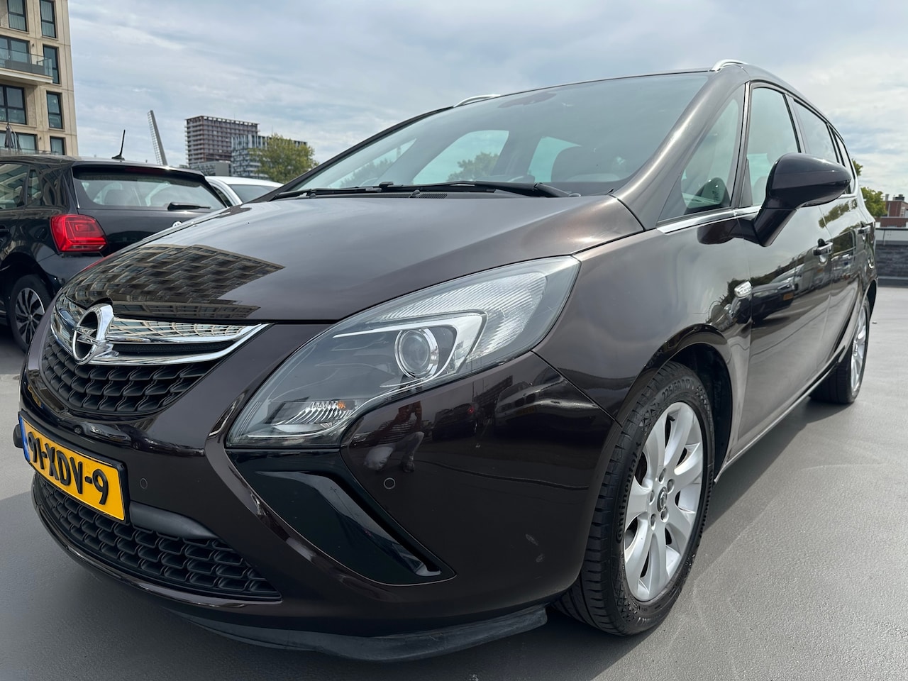 Opel Zafira Tourer - 1.4 Cosmo Clima Cruise PDC LMV Nette Auto - AutoWereld.nl