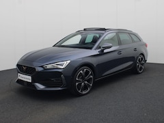 CUPRA Leon Sportstourer - 1.4 e-Hybrid 180kW/245PK VZ Performance DSG · Panoramadak · Navigatie · Camera + Parkeerse
