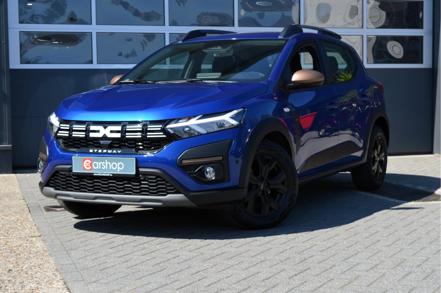 Dacia Sandero - 1.0 TCe 90 X-treme | Carplay/Airco/Cruise control | Fabrieksgarantie! - AutoWereld.nl