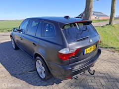BMW X3 - 2.5si Executive