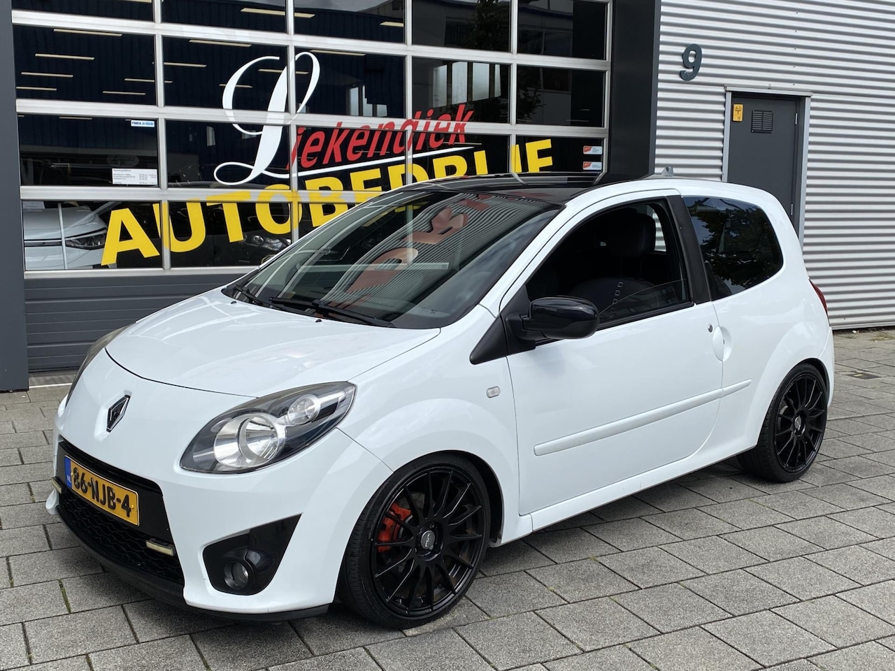 Renault Twingo - 1.2-16V Dynamique - Airco I 17 inch Sport velgen I Comfort pakket I APK 06 - 2026 - AutoWereld.nl