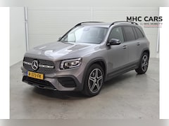 Mercedes-Benz GLB - 180 Business Solution AMG | Trekhaak | Sportstoelen | Stoelverwarming | Navi |
