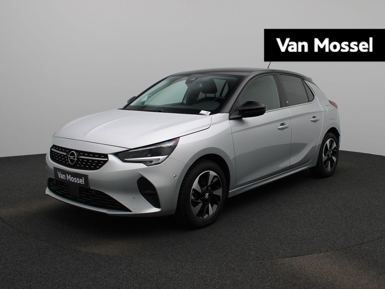 Opel Corsa-e - Elegance 50 kWh | AUTOMAAT | NAVI | PARKCAM | CLIMATE | DAK ZWART | 19 DKM | - AutoWereld.nl