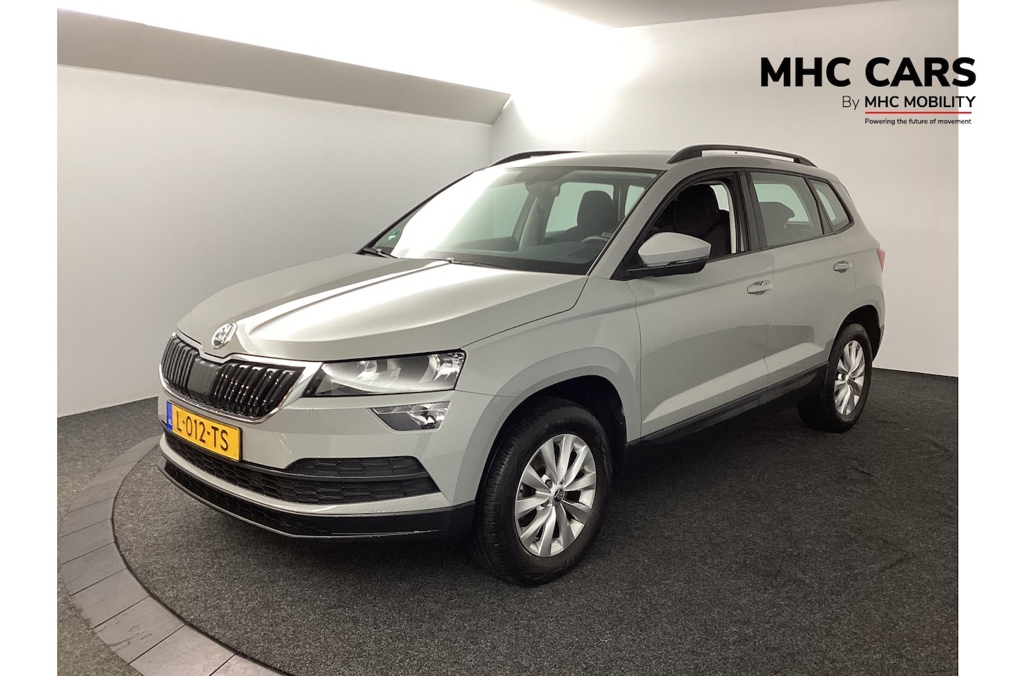 Skoda Karoq - 1.5 TSI ACT Business Edition | Trekhaak | Lichtmetaal | Carplay | Cruise |* - AutoWereld.nl