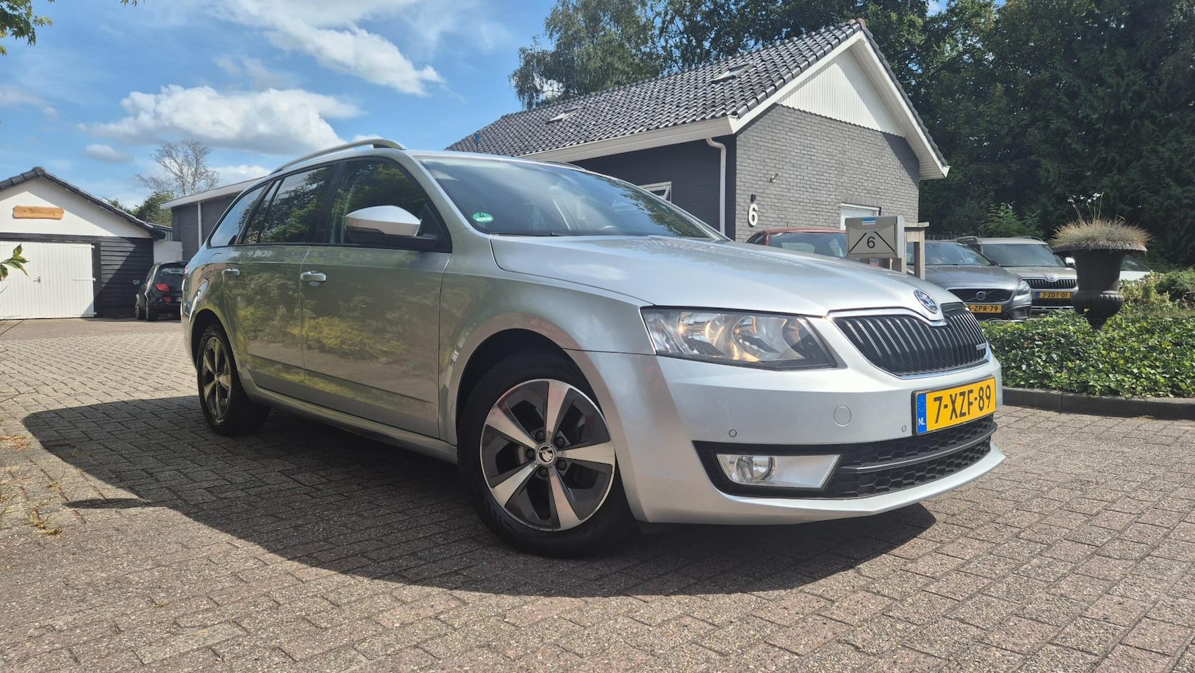 Skoda Octavia Combi - 1.6 TDI Greenline Businessline 1.6 TDI Greenline Businessline CLIMA-NAVI 2014 - AutoWereld.nl