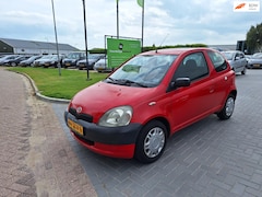 Toyota Yaris - 1.0 VVT-i / Oerdegelijk / APK april 2026