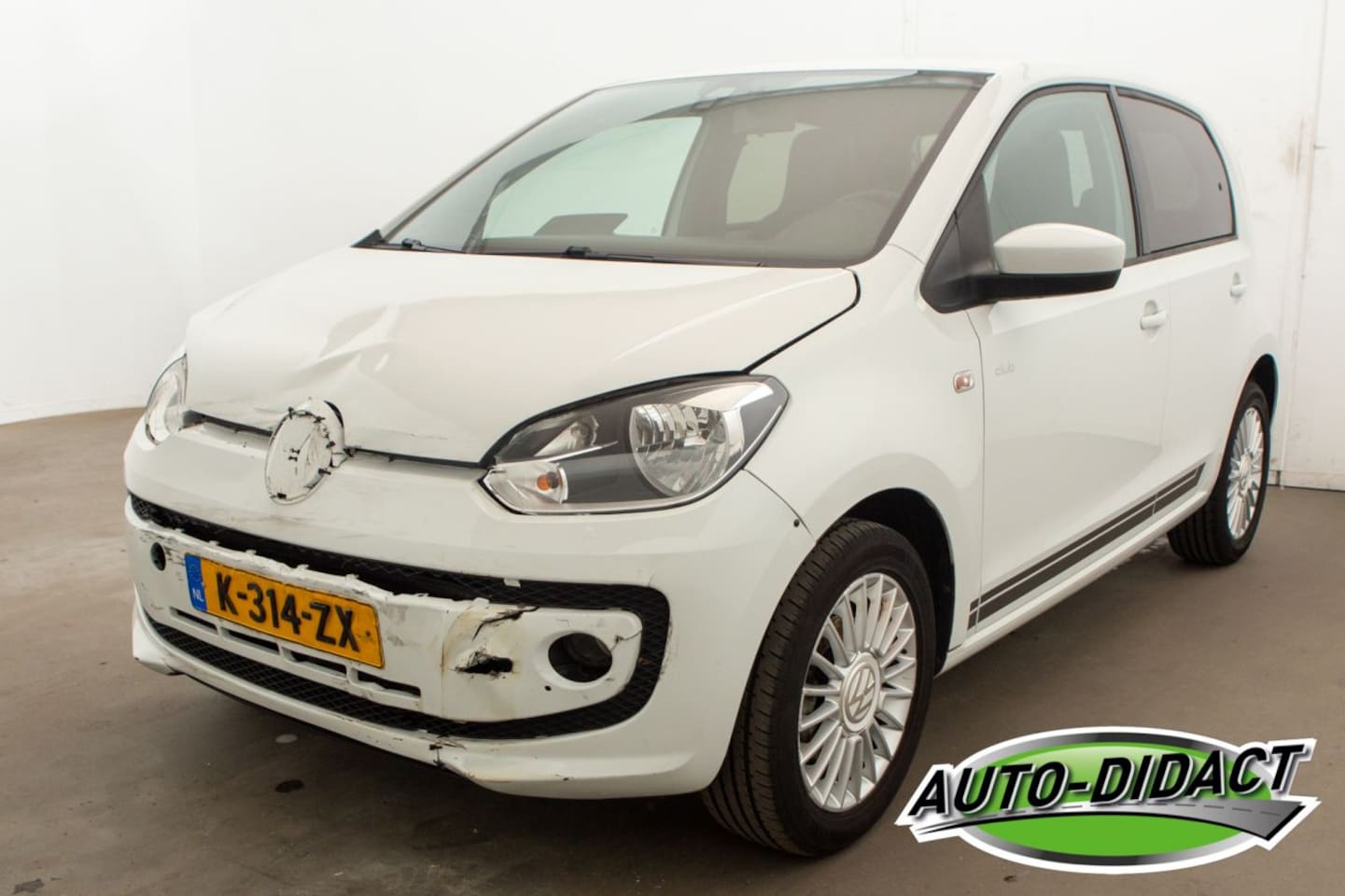 Volkswagen Up! - 1.0 High Up! 92.168 km Airco BlueMotion - AutoWereld.nl