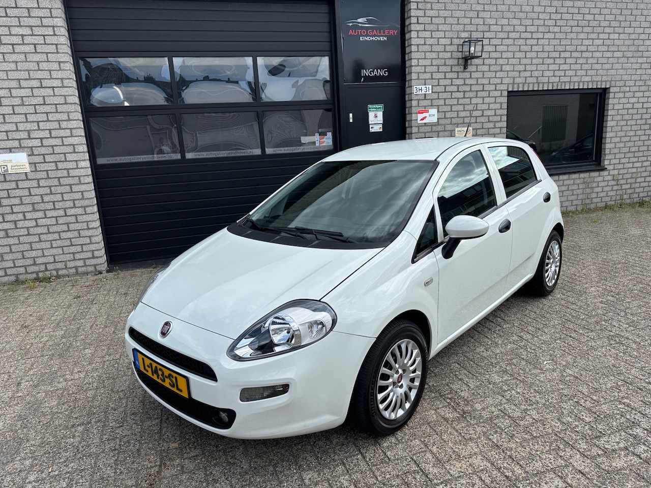 Fiat Punto Evo - 1.2 Street *AIRCO*5Drs*4-Cylinder!!!*RIJKLAAR INCL 6mnd GARANTIE* - AutoWereld.nl