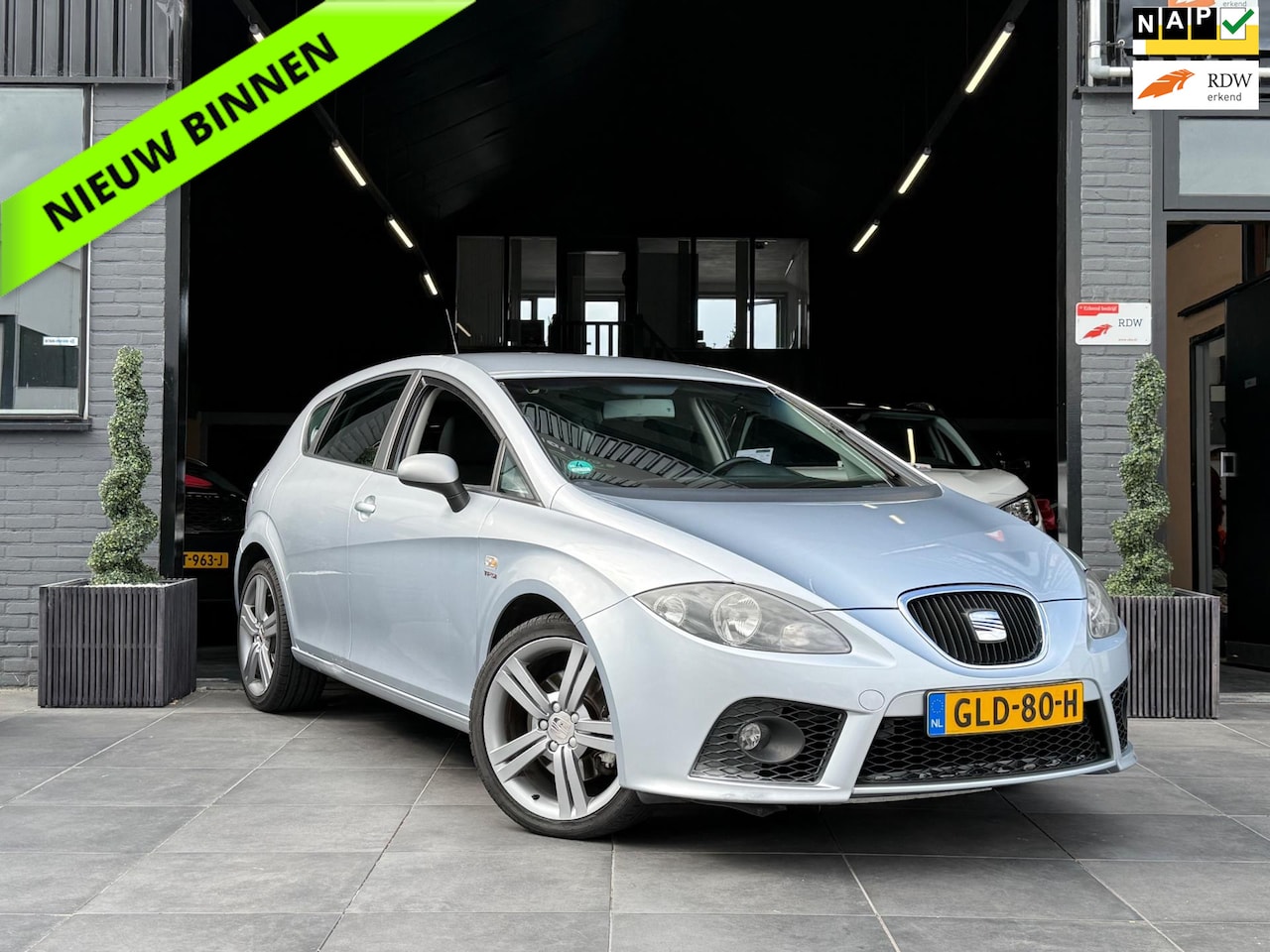 SEAT Leon - 2.0 TFSI FR|Airco|Cruise Control|El Pakket|APK - AutoWereld.nl