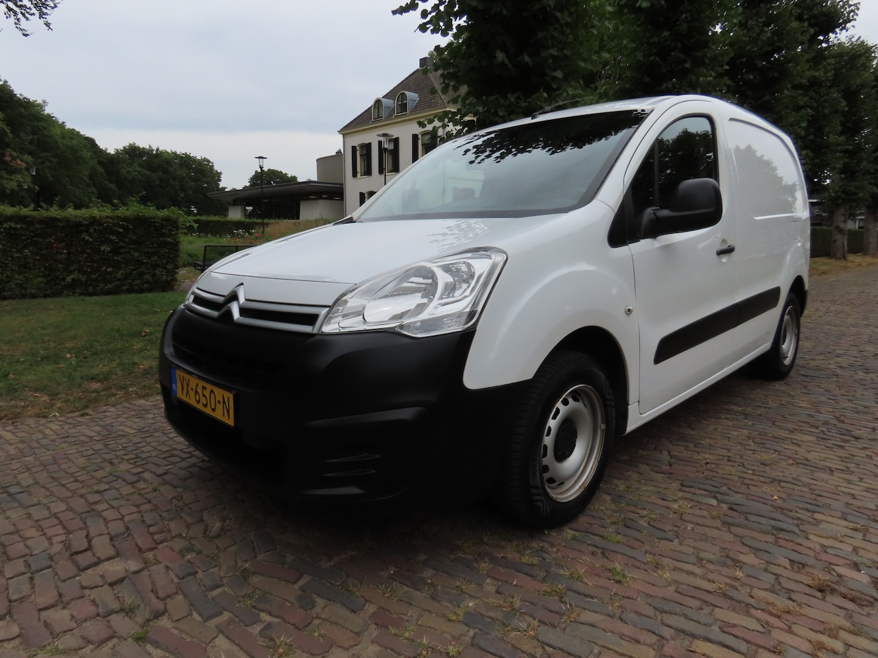 Citroën Berlingo - 1.6 BlueHDI 75 Comfort Airco Cruisecontrol Achteruitrijcamera***EURO 6***Nette Bus***Btw B - AutoWereld.nl