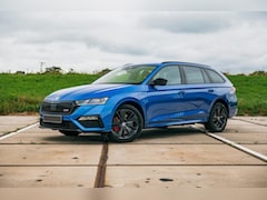 Skoda Octavia Combi - 1.4 TSI RS iV PHEV | TREKHAAK | COMFORT SPORT STOELEN | ALCANTARA