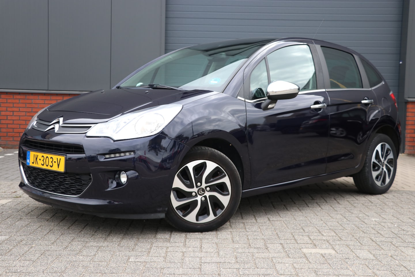 Citroën C3 - 1.2 PureTech Exclusive NAP | NAVI | CC | Airco - AutoWereld.nl