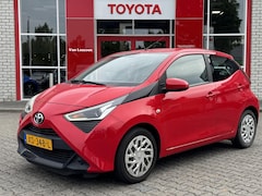 Toyota Aygo X - X-PLAY AIRCO PARKCAMERA EL-RAMEN BLUETOOTH NL-AUTO