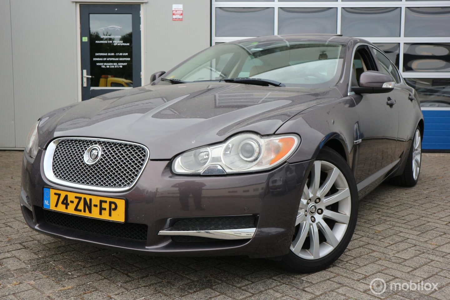 Jaguar XF - 2.7D V6 Premium Luxury AUTOMAAT/LEDER/SCHUIFDAK - AutoWereld.nl
