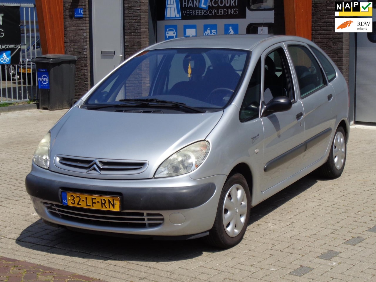 Citroën Xsara Picasso - 1.6i Nwe Apk Stuurbekr Elektr Ramen Trekhaak - AutoWereld.nl
