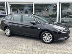 Opel Astra Sports Tourer - 1.0 Turbo Business+ 50% deal 4.475, - ACTIE LMV / Clima / Cruise / Navi / PDC