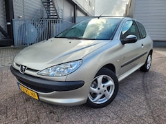 Peugeot 206 - 1.4 X-Design Automaat / Airco