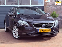 Volvo V40 - 1.6 T2 Momentum|Navi.|Climate|1e Eig