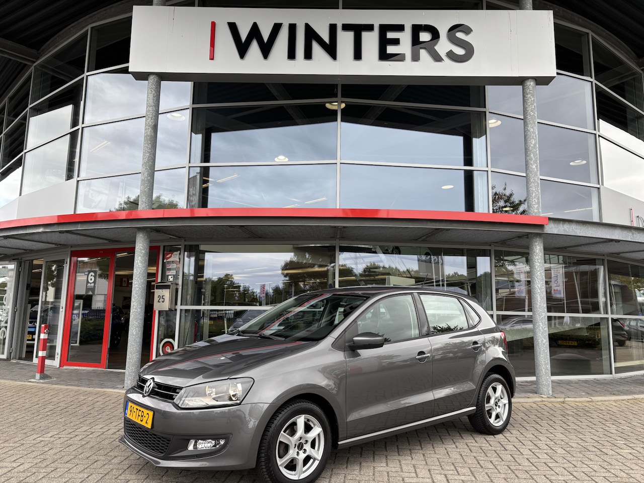 Volkswagen Polo - 1.2 TSI Comfortline Automaat 7 traps Airco | Electrische ramen | Centrale vergrendeling | - AutoWereld.nl