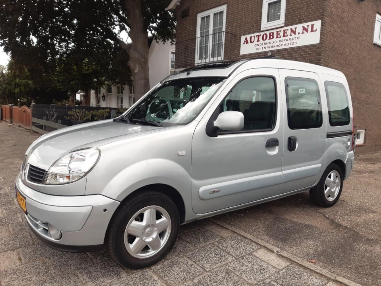 Renault Kangoo - 1.6-16V Privilège 1.6-16V Privilège, 84.565 Km, NAP, NL-auto - AutoWereld.nl