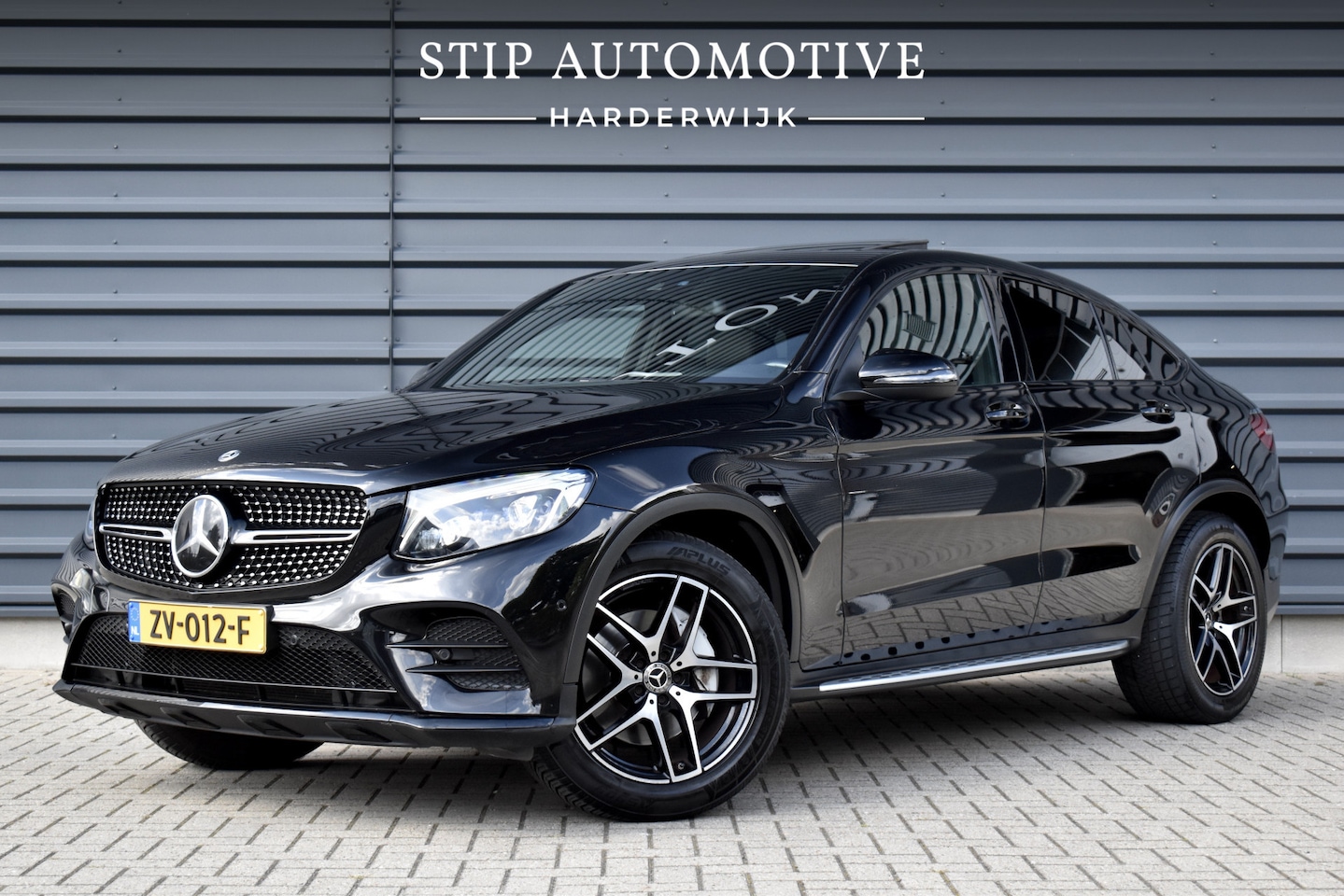 Mercedes-Benz GLC-klasse Coupé - 250 4MATIC AMG Night Pakket | Schuif/Kanteldak | ACC | Camera | Treeplanken | - AutoWereld.nl