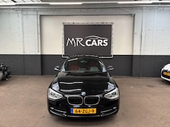 BMW 1-serie - 116i Business+ Leder/Navi/Cruise Control/
