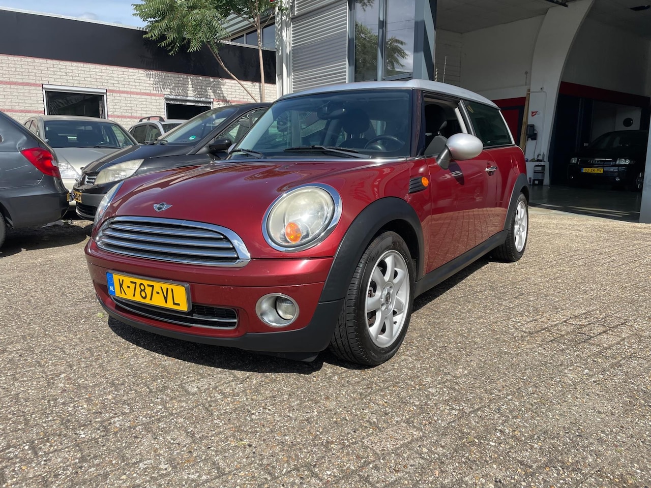MINI Clubman - Mini 1.6 Cooper nette auto 138000 km - AutoWereld.nl