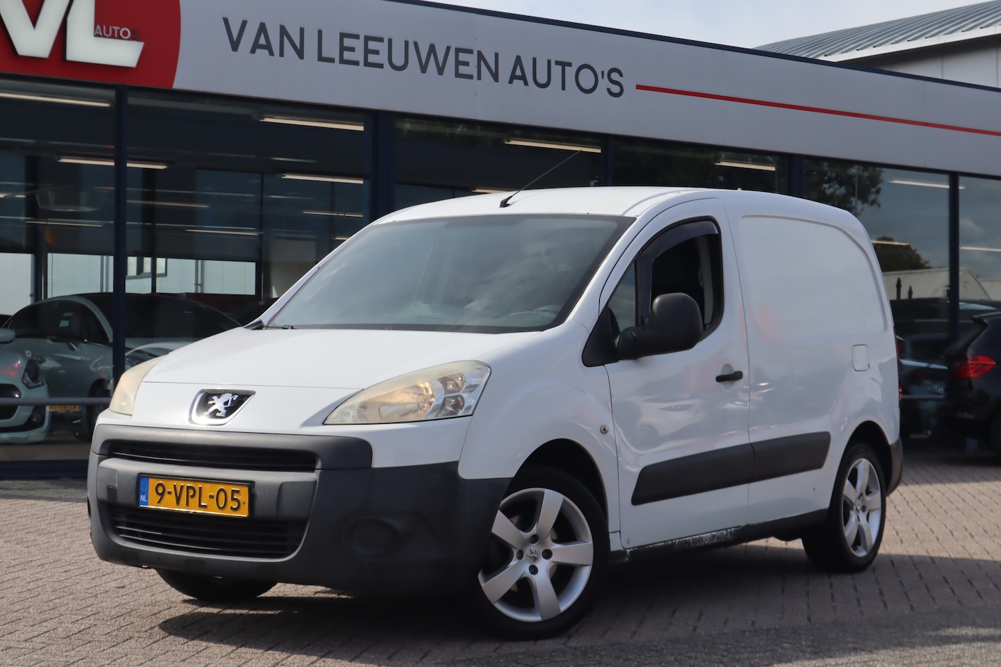 Peugeot Partner - 120 1.6 HDI L1 XR Profit + | Lichtmetaal | Elektrische ramen | Apk 16-05-2026 - AutoWereld.nl