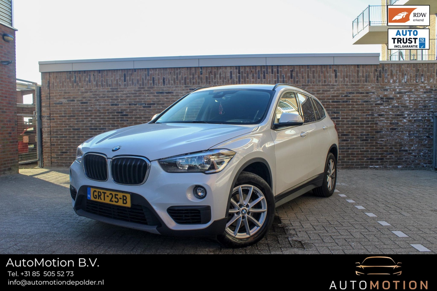 BMW X1 - sDrive16d Executive | Parkeersonsoren | Aut. kofferbak - AutoWereld.nl