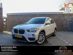 BMW X1 - sDrive16d Executive | Parkeersonsoren | Aut. kofferbak