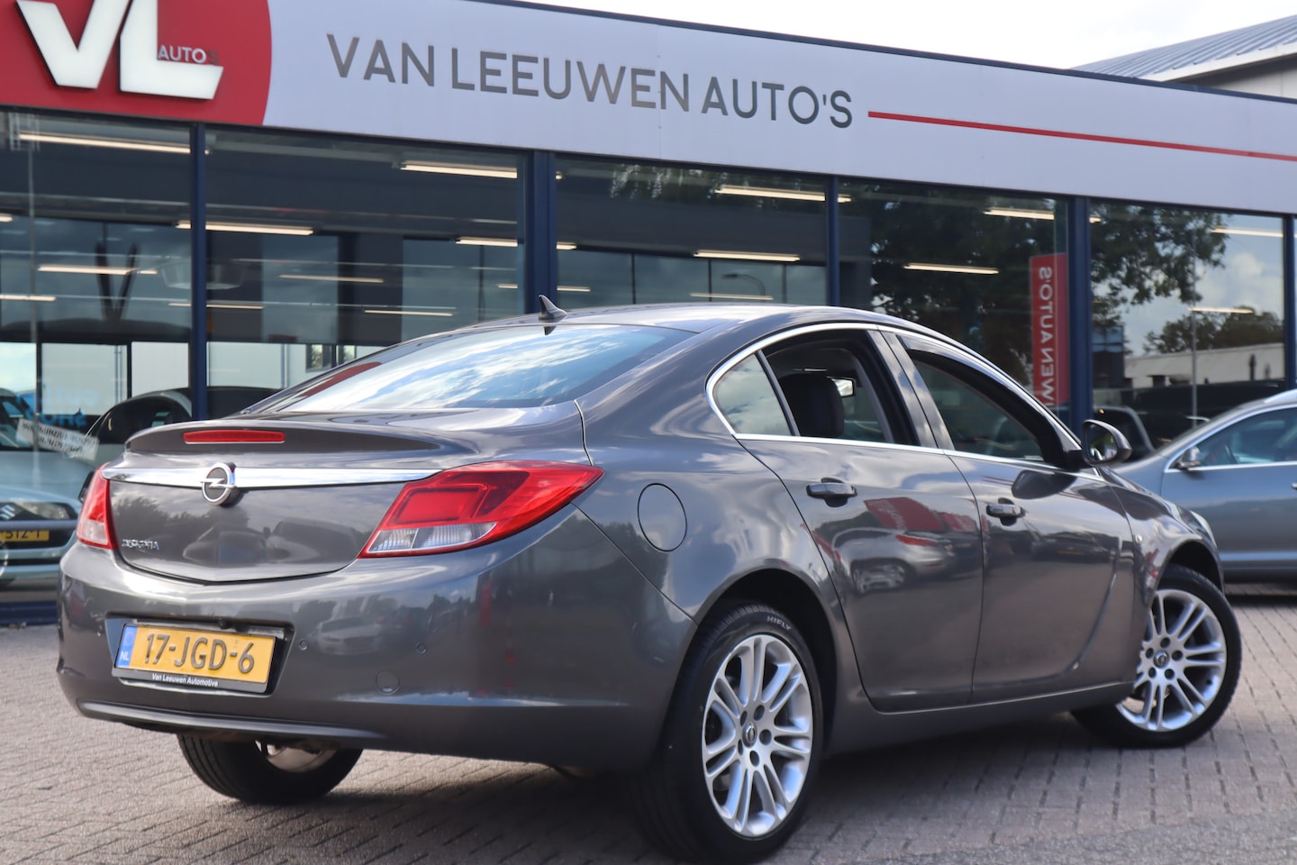 Opel Insignia - 1.8 Business | Navi | Cruise | APK 12-05-2026 - AutoWereld.nl