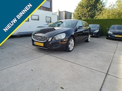 Volvo V60 - 1.6 T3 Momentum