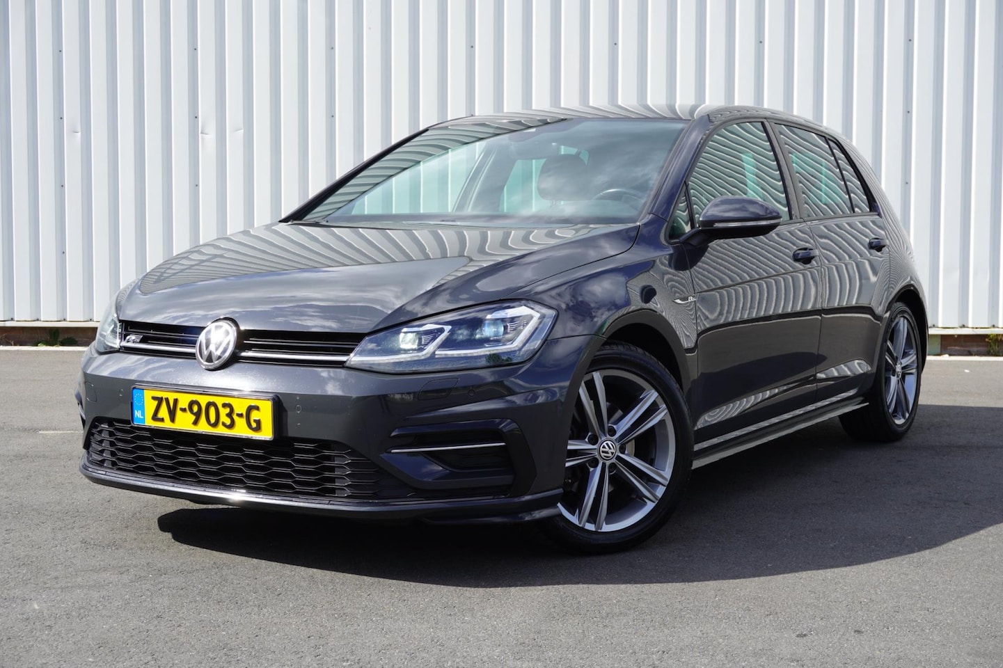 Volkswagen Golf - 1.5 TSI Highline Business RLine | Automaat | Airco | Elek. Pakket | Vol opties | Dealeraut - AutoWereld.nl