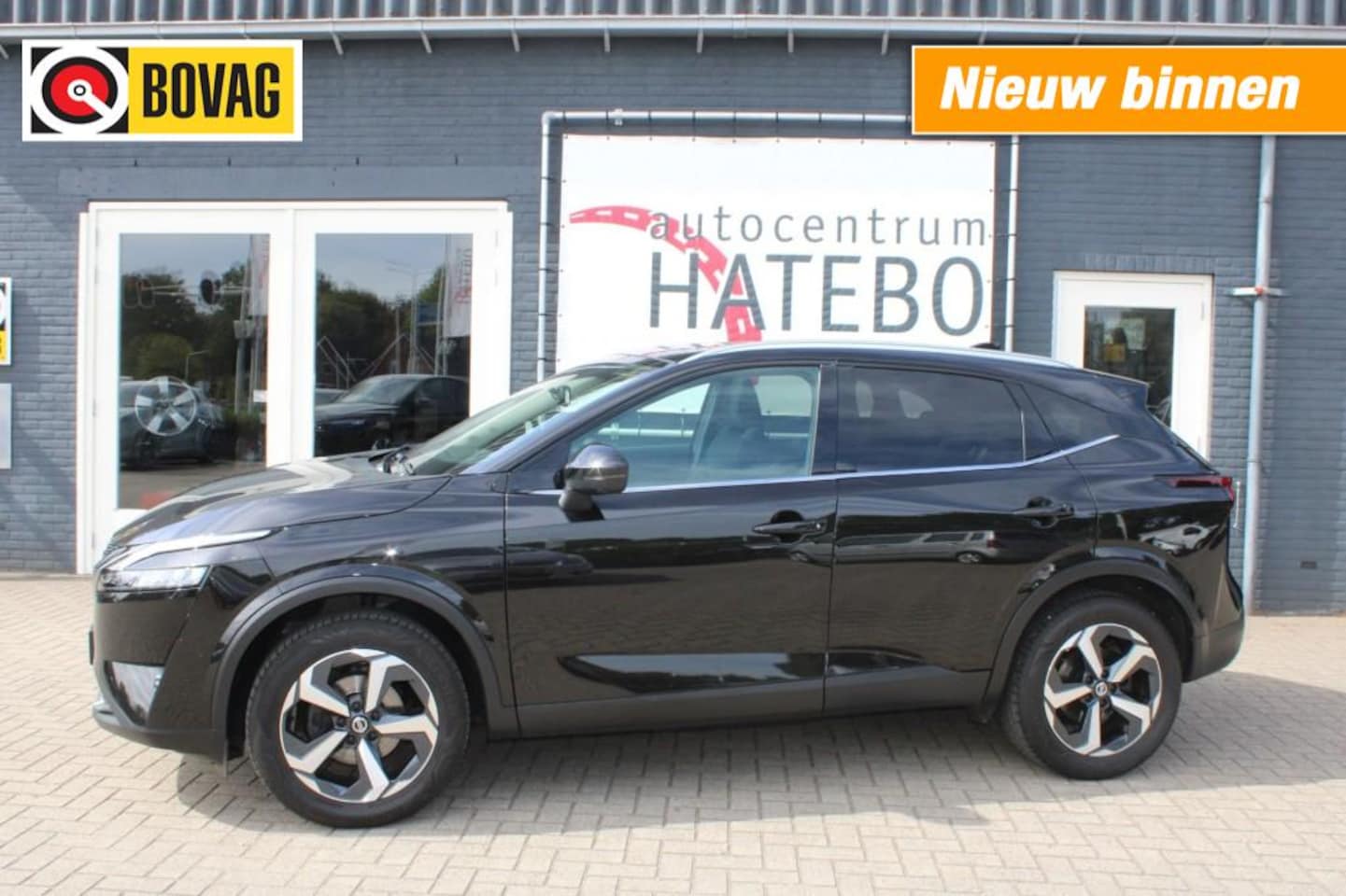 Nissan Qashqai - 1.3 Mild Hybride N-CONNECTA Panorama Navi Camera 18LM - AutoWereld.nl