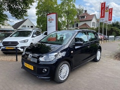 Volkswagen Up! - 1.0 HIGH UP / NAVI / STOELVERW. / AIRCO / LM-VELGEN / CRUISE CTR