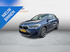 BMW X2 - xDrive25e High Executive M Sport/Schuifdak/Leder /NL Auto