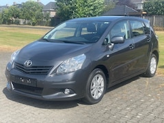 Toyota Verso - 1.8 VVT-I Business Automaat/ 7-Zits/ ECC/ Pano/ Navi/ Cruise/ Trekhaak/ PDC