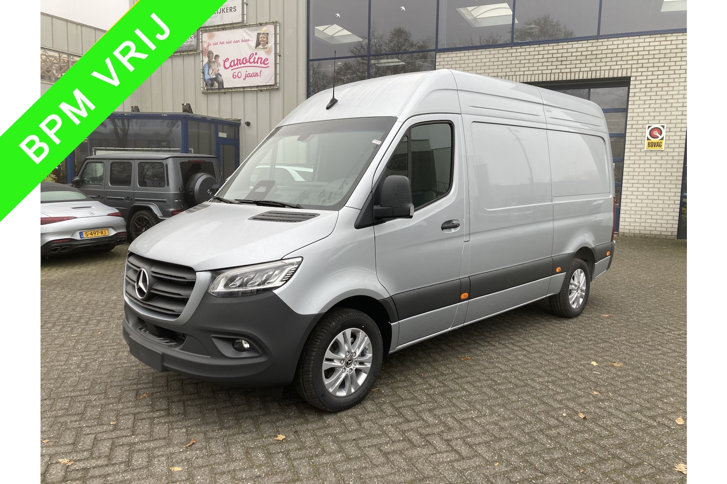 Mercedes-Benz Sprinter - 317 CDI L2H2 PRO 3500kg Trekgewicht, Alarm klasse 3, Geveerde stoel, LED verlichting - AutoWereld.nl