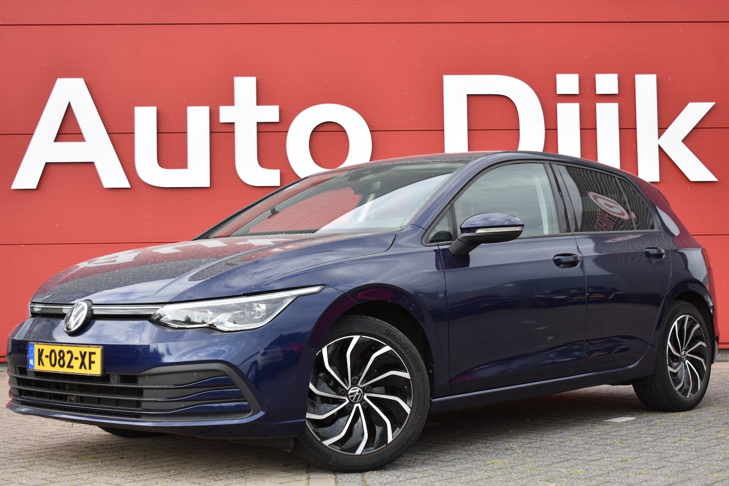 Volkswagen Golf - 1.0 eTSI Life Business Adapt. Cruise | Virtual Cockpit | Clima | LED | Camera | Carplay | - AutoWereld.nl
