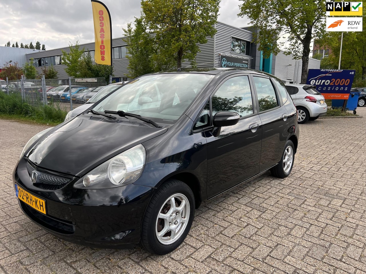 Honda Jazz - 1.4 LS - NIEUWE APK - ZWART - ZONDAG OPEN ! - AutoWereld.nl