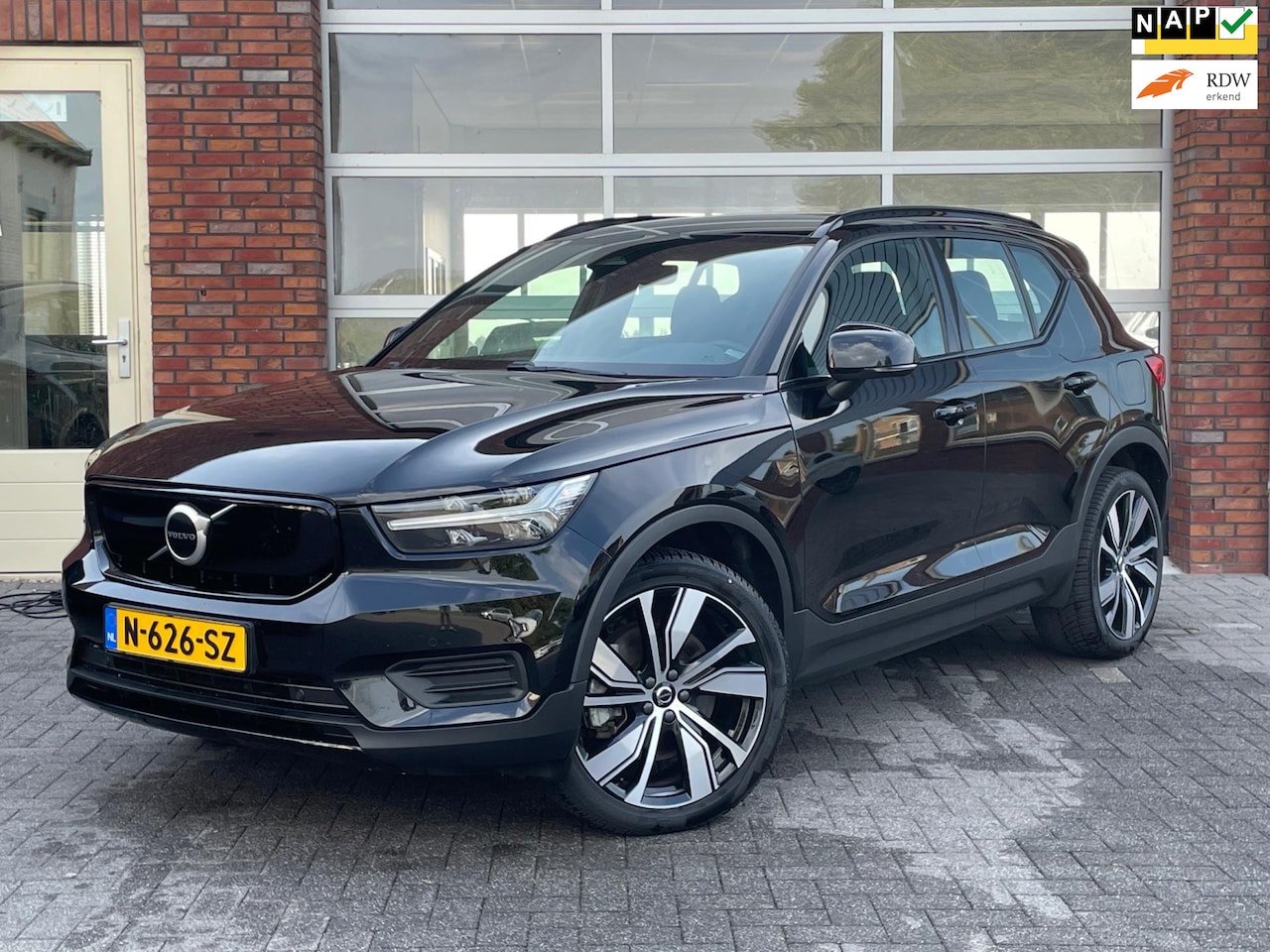 Volvo XC40 - Recharge Core | SOH 93% | Trekhaak | CarPlay | Leder | Cruise Control | 2021 |Camera | Led - AutoWereld.nl