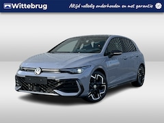 Volkswagen Golf - 1.5 eTSI 150pk DSG R-Line / Panoramadak / Black Style / Matrix LED / Harman Kardon / Elek