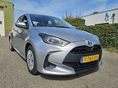 Toyota Yaris - 1.5 Hybrid Active, 1e Eig Camera Carplay Zondag GESLOTEN