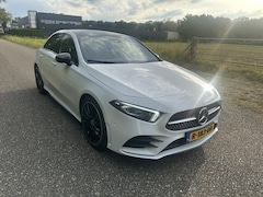 Mercedes-Benz A-klasse - 180 AMG Line